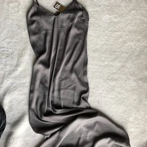 🌻NWT Adorbale grey satin maxidress